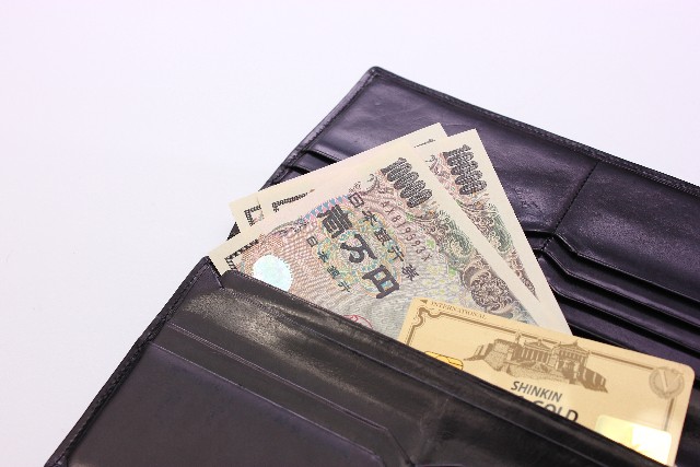 ネットショップ運営には専用口座、クレジットカード、財布を準備